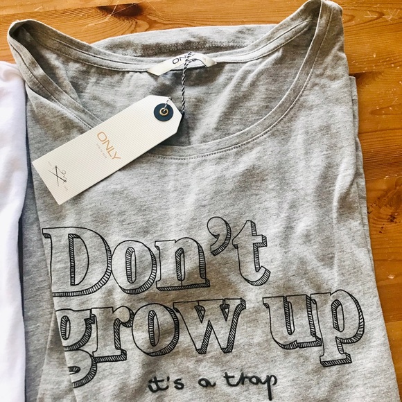 Only t-shirts all brand new - Picture 4 of 8